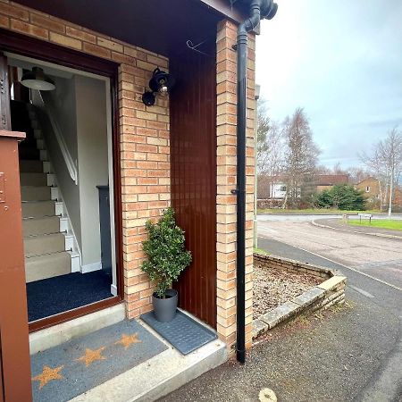 Comfortable, Modern Apartment With Parking. Inverness. Extérieur photo
